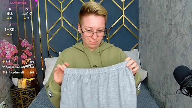 AlexandraGreen online show from October 5, 4:03 am