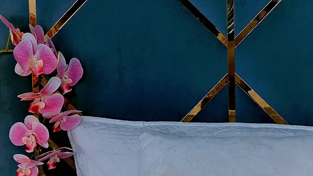 AlexandraGreen online show from March 22, 4:41 pm