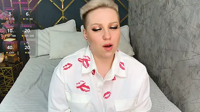 AlexandraGreen online show from November 26, 9:37 pm