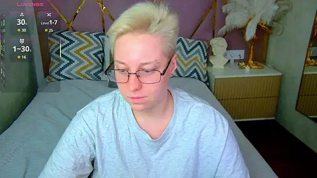 AlexandraGreen online show from November 6, 9:19 pm