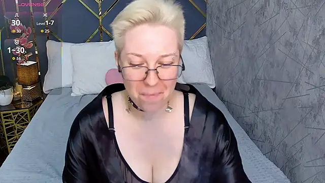 AlexandraGreen online show from November 8, 8:56 pm