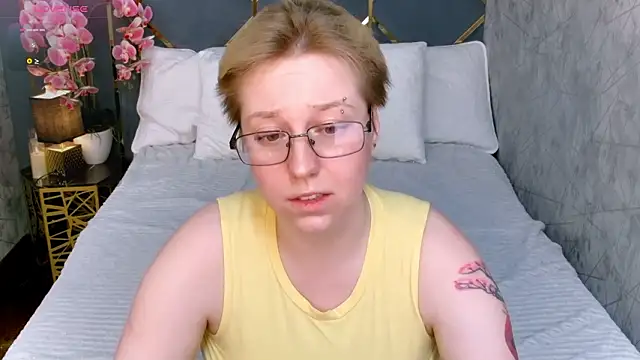 AlexandraGreen online show from March 5, 9:22 pm