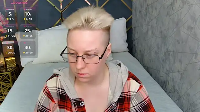 AlexandraGreen online show from November 15, 9:19 pm