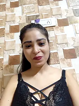 Snapshot of QUEEN-ADITI chatting on October 10, 3:24 pm QUEEN-ADITI online show from October 10, 3:24 pm