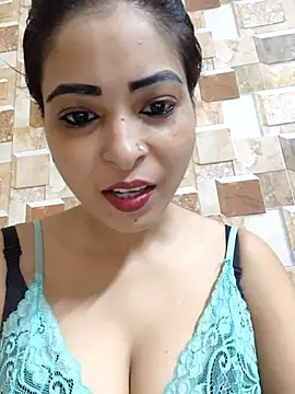Snapshot of QUEEN-ADITI chatting on September 9, 1:09 pm QUEEN-ADITI online show from September 9, 1:09 pm