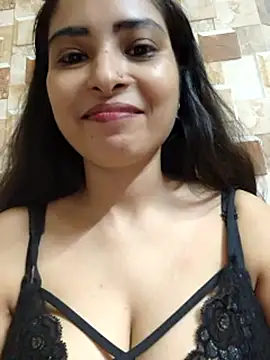 Snapshot of QUEEN-ADITI chatting on October 1, 2:06 am QUEEN-ADITI online show from October 1, 2:06 am