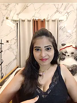 QUEEN-ADITI online show from March 29, 5:47 pm
