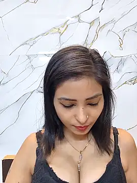 QUEEN-ADITI online show from February 11, 4:40 pm