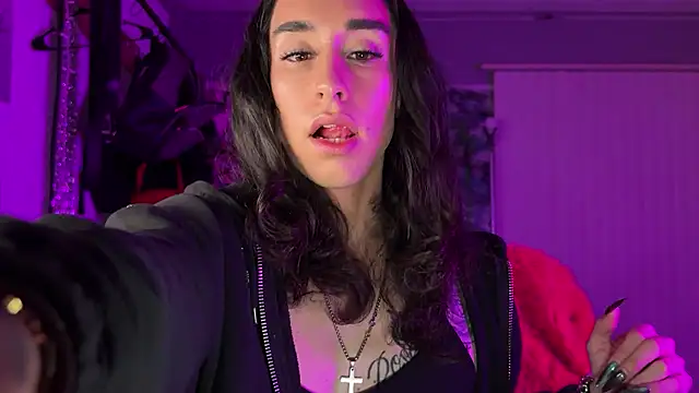 xoFrankie online show from February 19, 2:52 am