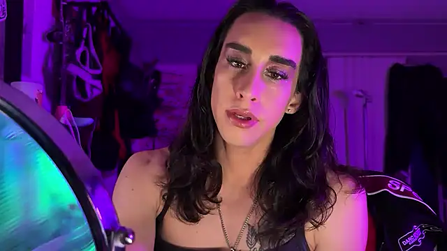 xoFrankie online show from January 13, 1:42 am