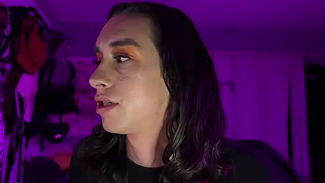 xoFrankie online show from December 19, 4:38 am