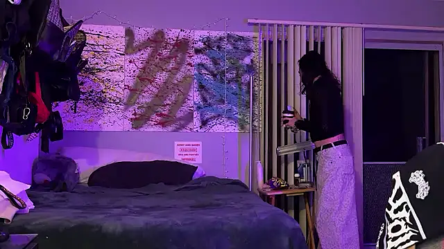 xoFrankie online show from January 18, 2:15 am