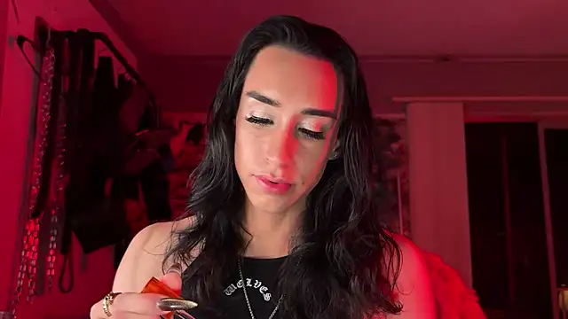 xoFrankie online show from March 14, 6:30 am