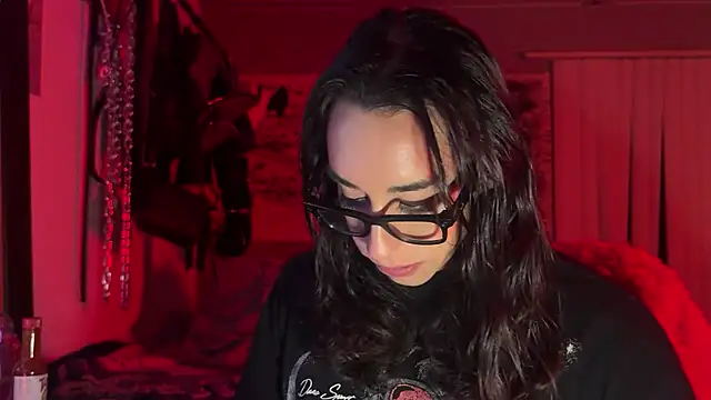 xoFrankie online show from March 8, 7:33 am