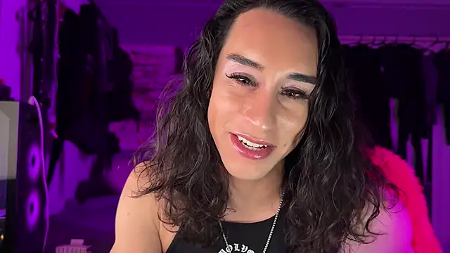 Snapshot of xoFrankie chatting on November 27, 4:02 am xoFrankie online show from November 27, 4:02 am