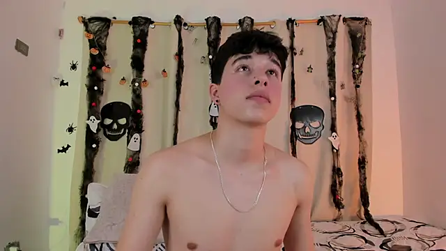 mrhot night online show from October 30, 9:55 pm