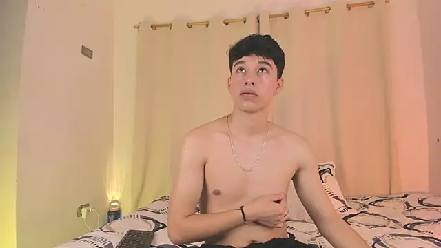 mrhot night online show from September 12, 11:04 pm