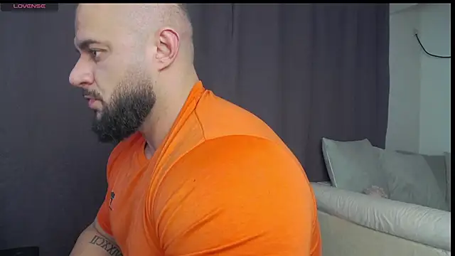 Snapshot of RickyMiami1 chatting on November 27, 6:41 pm RickyMiami1 online show from November 27, 6:41 pm