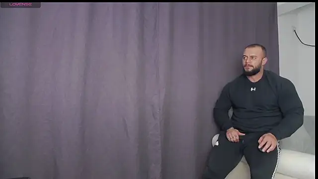 Snapshot of RickyMiami1 chatting on October 15, 6:16 pm RickyMiami1 online show from October 15, 6:16 pm