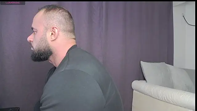 Snapshot of RickyMiami1 chatting on October 13, 6:53 pm RickyMiami1 online show from October 13, 6:53 pm