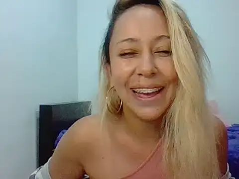 leah susman online show from September 12, 2:34 am