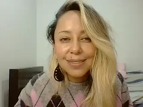 Snapshot of leah_susman chatting on October 22, 2:16 pm leah susman online show from October 22, 2:16 pm