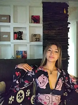 Ella rr online show from December 14, 8:25 pm