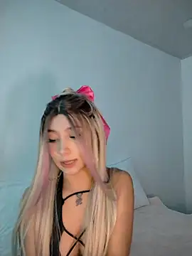 Ella rr online show from May 10, 8:22 pm