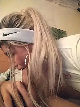 Ella rr online show from March 15, 10:39 pm