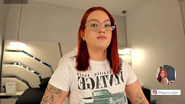 Julieth Rojas online show from September 20, 4:28 am