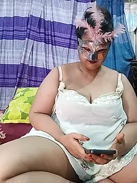Tanisha-Chy online show from June 1, 6:07 pm
