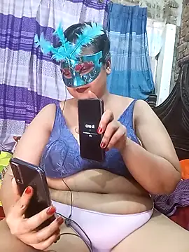 Tanisha-Chy online show from May 14, 5:43 pm