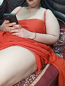 Snapshot of Tanisha-Chy chatting on June 22, 5:43 pm Tanisha-Chy online show from June 22, 5:43 pm