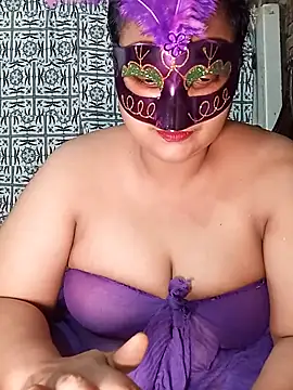 Snapshot of Tanisha-Chy chatting on July 14, 7:09 pm Tanisha-Chy online show from July 14, 7:09 pm