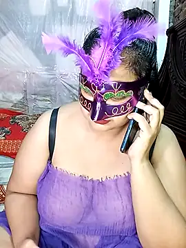 Tanisha-Chy online show from November 6, 5:50 pm