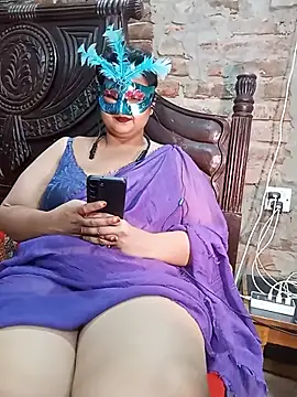 Snapshot of Tanisha-Chy chatting on July 12, 5:52 am Tanisha-Chy online show from July 12, 5:52 am