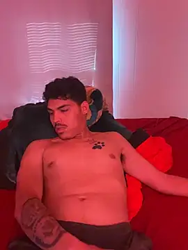 Snapshot of jodaddy699 chatting on February 7, 10:40 pm jodaddy699 online show from February 7, 10:40 pm