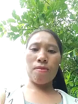 Snapshot of laveder-00 chatting on September 10, 6:23 am laveder-00 online show from September 10, 6:23 am