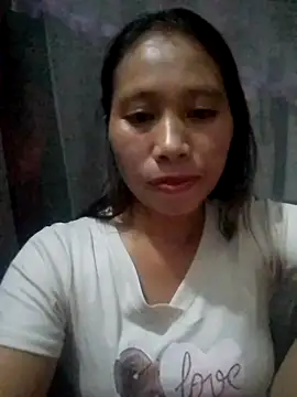 Snapshot of laveder-00 chatting on September 18, 1:58 pm laveder-00 online show from September 18, 1:58 pm