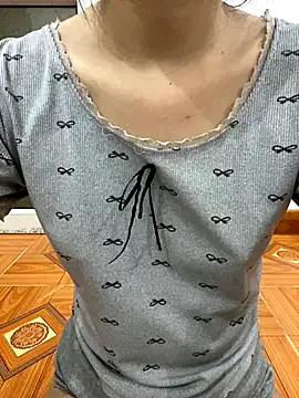 Mochi21 online show from September 10, 2:43 am