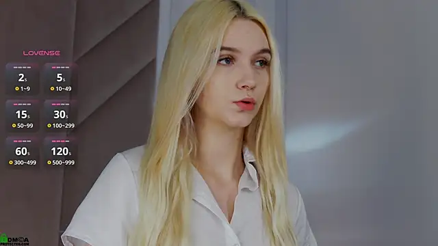 SaraHearts online show from November 10, 3:44 am