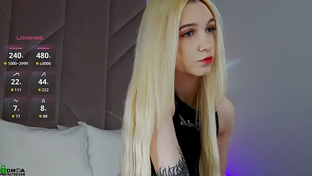 SaraHearts online show from November 8, 1:42 am