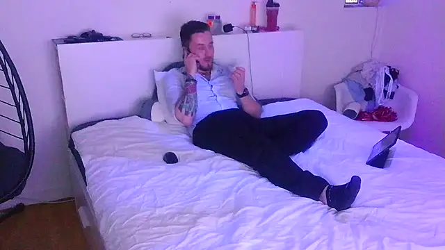 Snapshot of Keviios chatting on November 29, 10:59 am Keviios online show from November 29, 10:59 am