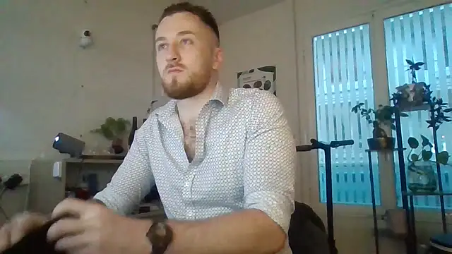 Snapshot of Keviios chatting on October 25, 6:34 am Keviios online show from October 25, 6:34 am