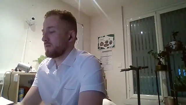 Snapshot of Keviios chatting on October 28, 5:56 pm Keviios online show from October 28, 5:56 pm