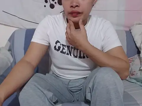 Hotbhebs online show from October 27, 8:15 am