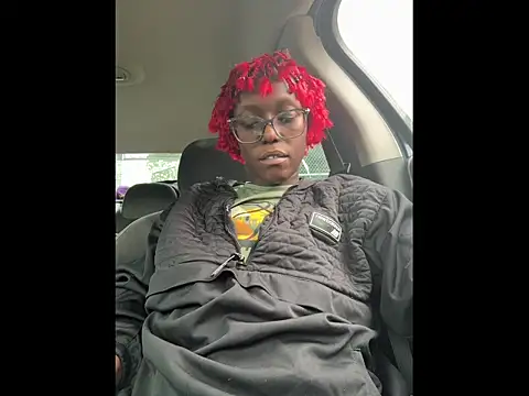 CinnaCakesss online show from May 1, 11:54 pm