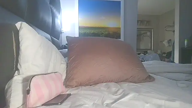 CinnaCakesss online show from February 23, 2:50 pm