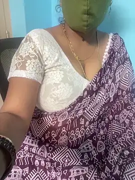 Snapshot of monal_95 chatting on February 28, 7:30 am monal 95 online show from February 28, 7:30 am