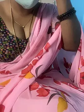 Snapshot of monal_95 chatting on February 7, 2:36 pm monal 95 online show from February 7, 2:36 pm